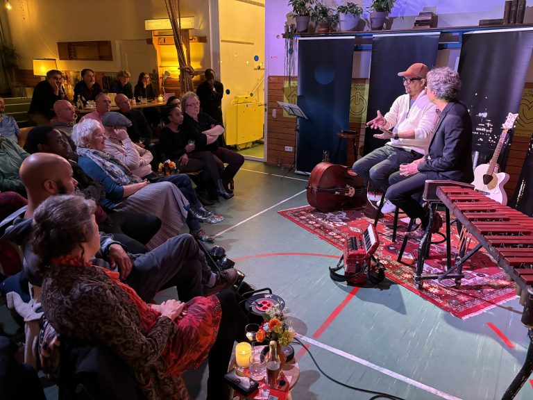 Volksoperahuis: Een blauwe maandag met Manoushka Zeegelaar-Breeveld