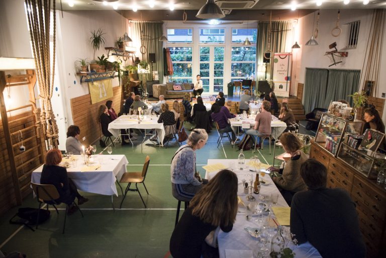 Het Filosofisch Diner: Goed leven als aardbewoners