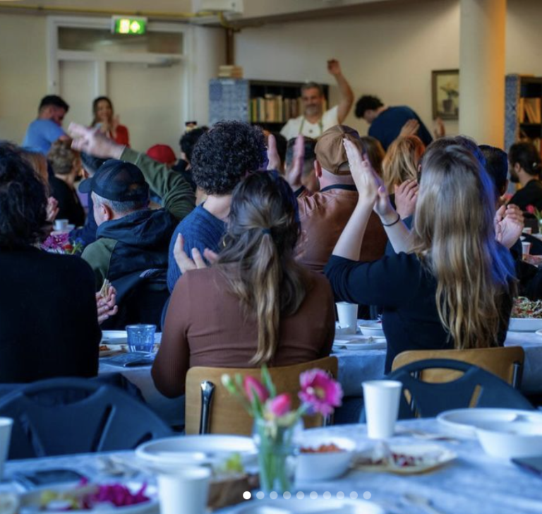 Buurtkantine XL x Turning Tables